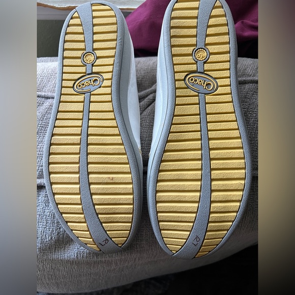 CHACOS white slip ons - Picture 7 of 7